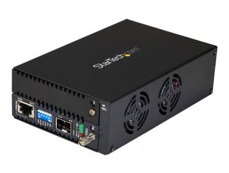 StarTech.com 10 Gigabit Ethernet Copper-to-Fiber Media Converter - Open SFP+ - Managed - 10G Ethernet Media Converter (ET10GSFP) - fibre media converter - 10GbE