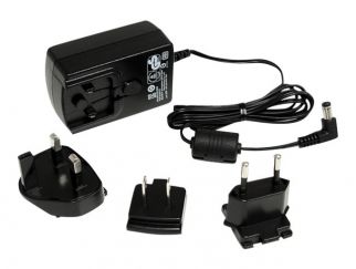 StarTech.com DC Adapter - 12V Adapter - 1.5A - Universal Power Adapter - AC Adapter - DC Power Supply - DC Power Cord - Replacement Adapter (IM12D1500P) - Power adapter - AC 100-240 V - black - for P/N: IES81GW, ST121HDBTL, ST121HDBTSC, SV231DPDDUA2, SV43